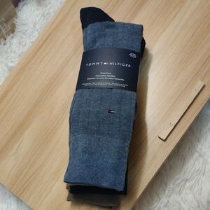 Tommy Hilfiger Men's Multicolor 4 Pairs Dress Crew Socks 🆕